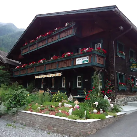 Altes Holzhaus Daire *