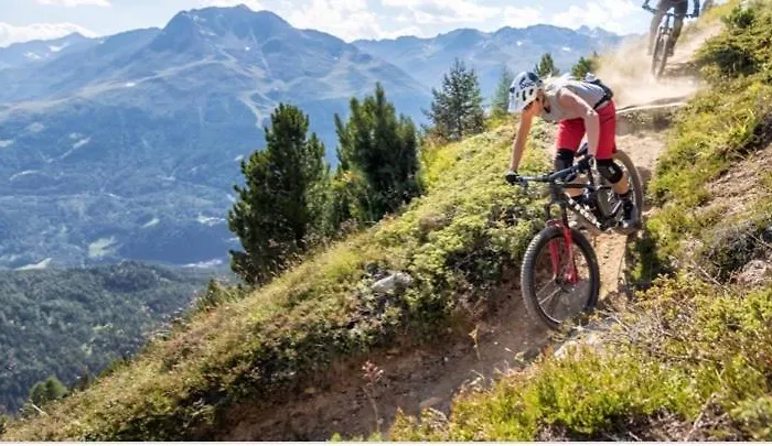 Altes Holzhaus Зёльден