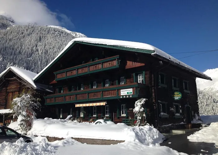 Altes Holzhaus Апартаменты *